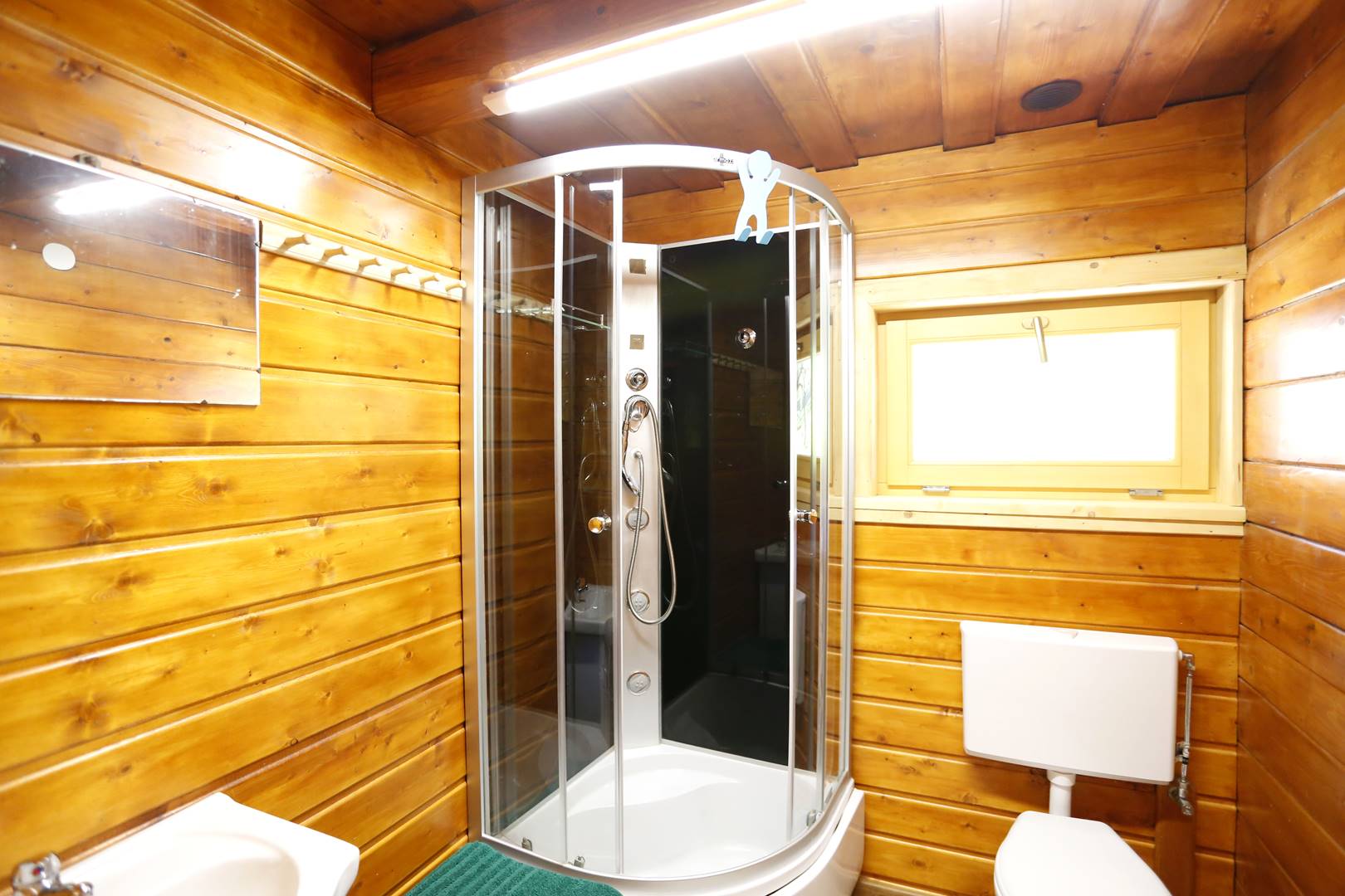 Ładowanie zdjęcia domku